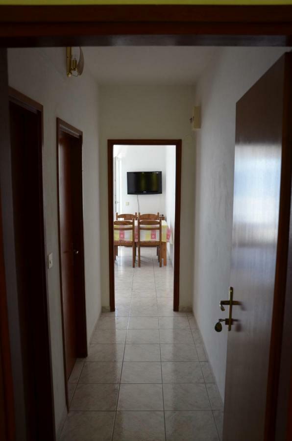 Jure Apartment