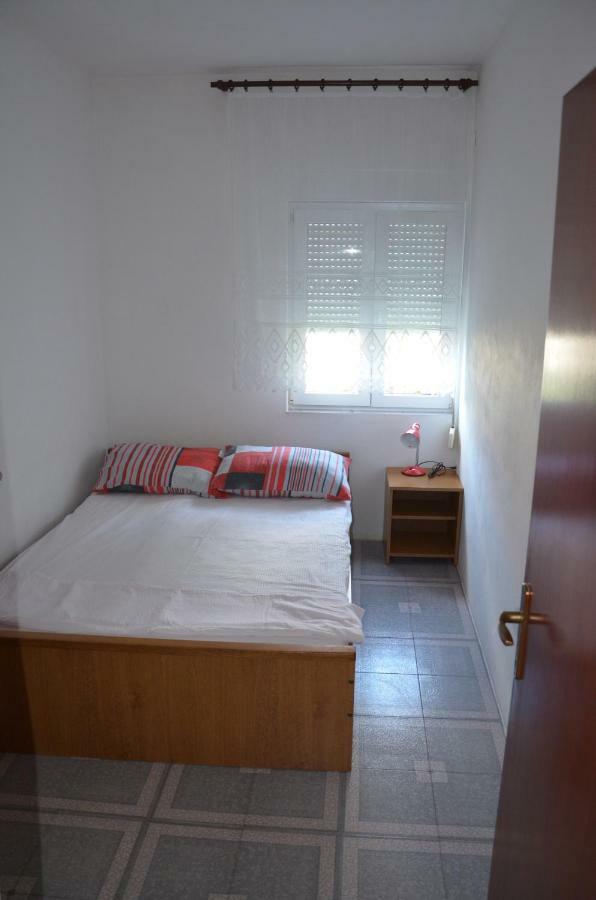 Jure Apartment